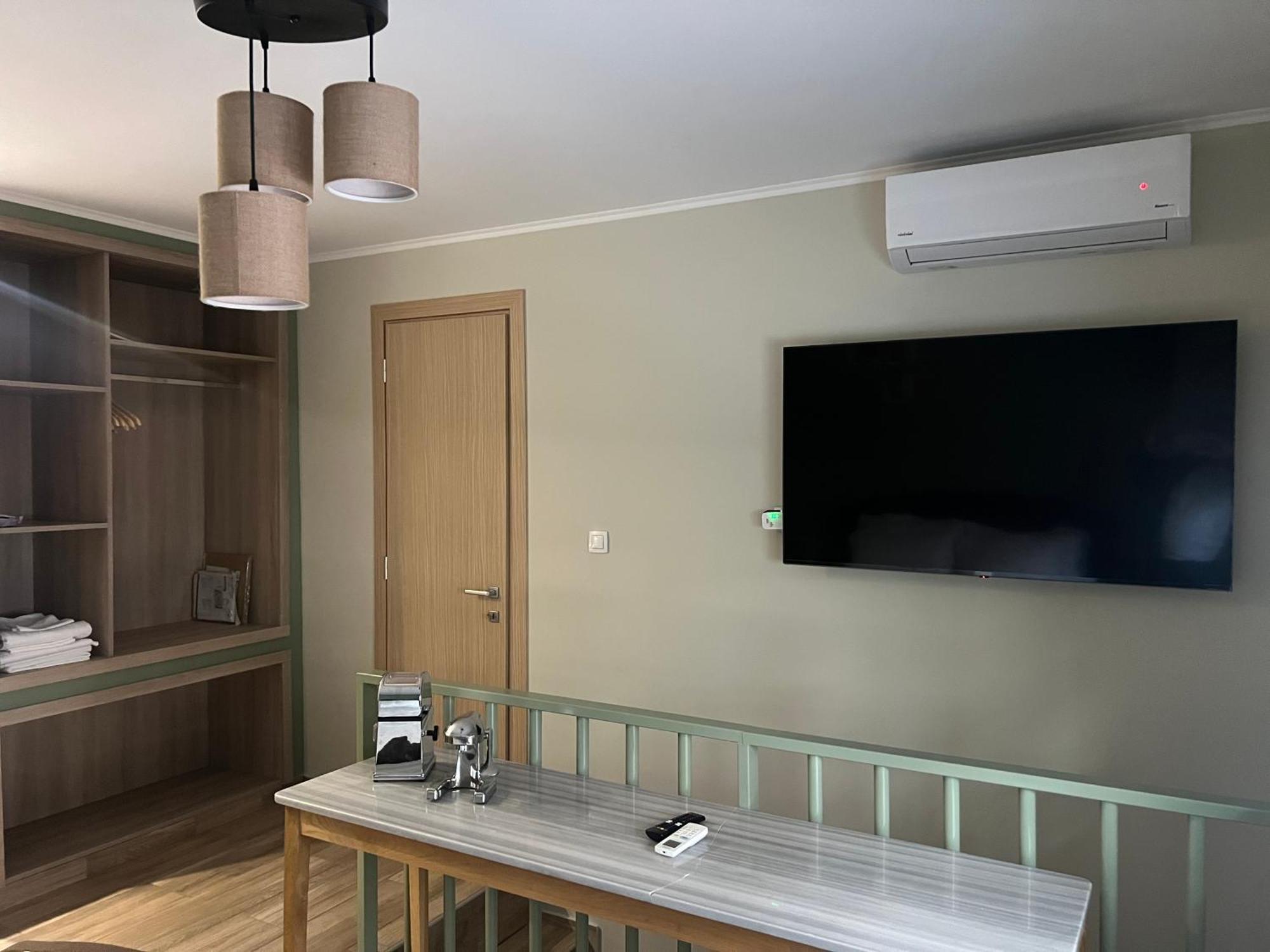 Drama'S Nest Apartment Exterior foto