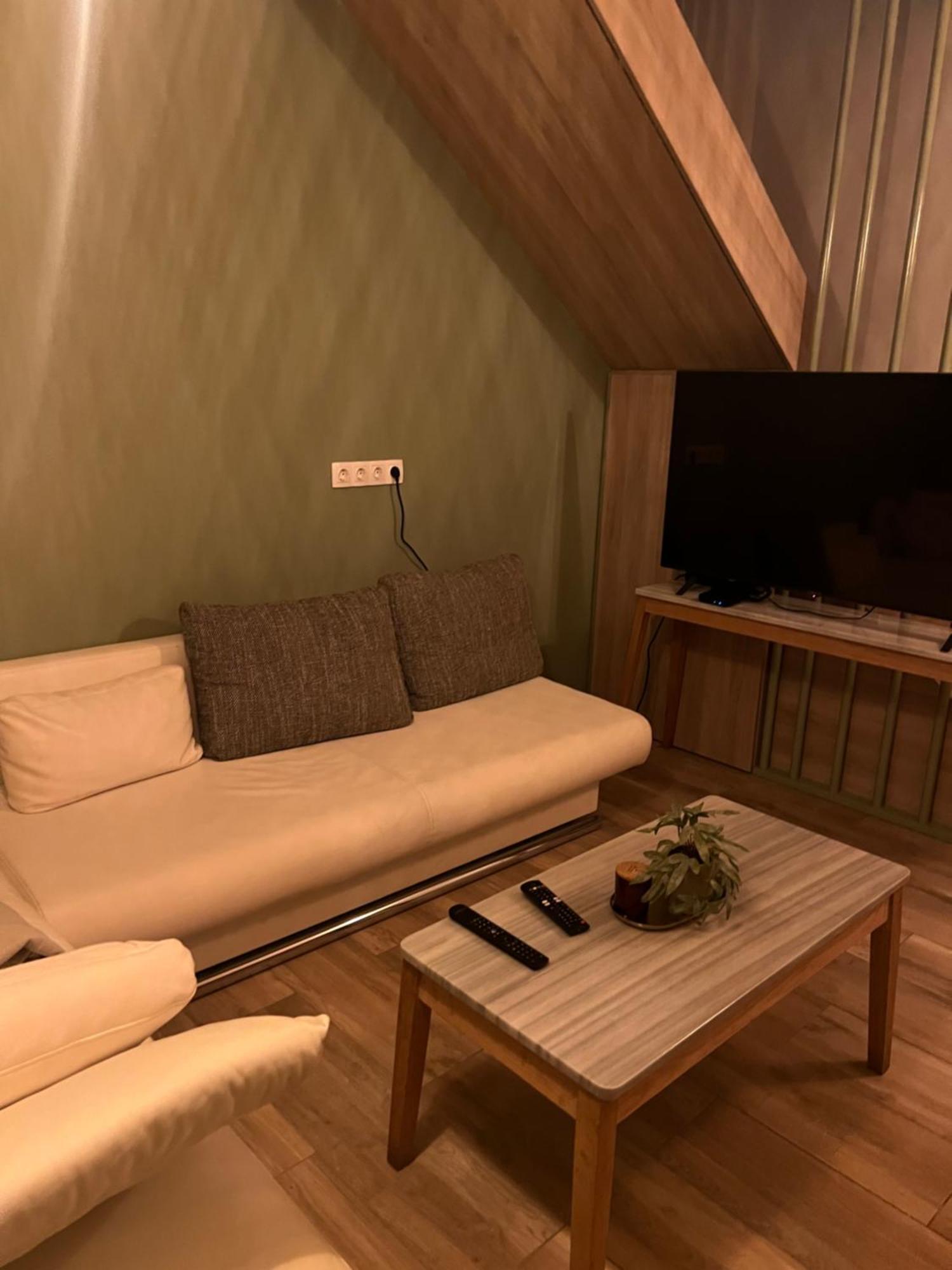 Drama'S Nest Apartment Exterior foto